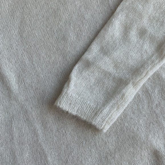 Fine knit wool Italian made crewneck sweater - Picture 3 of 7